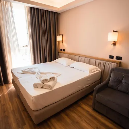 Hotel 196 Palase